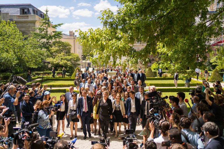 groupe NUPES entrée Assemblée nationale